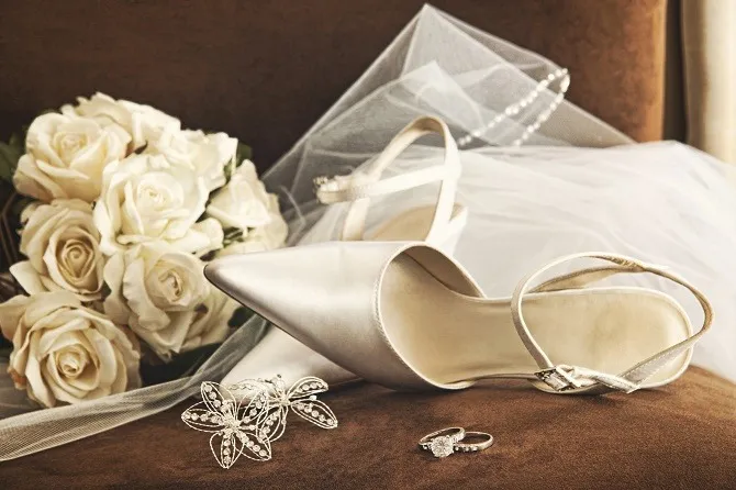 Wedding accessories